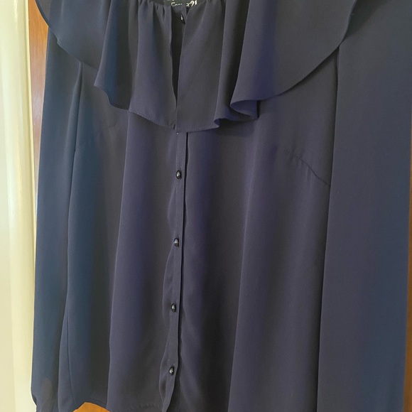 Navy boat neck top with collar! - Picture 2 of 4